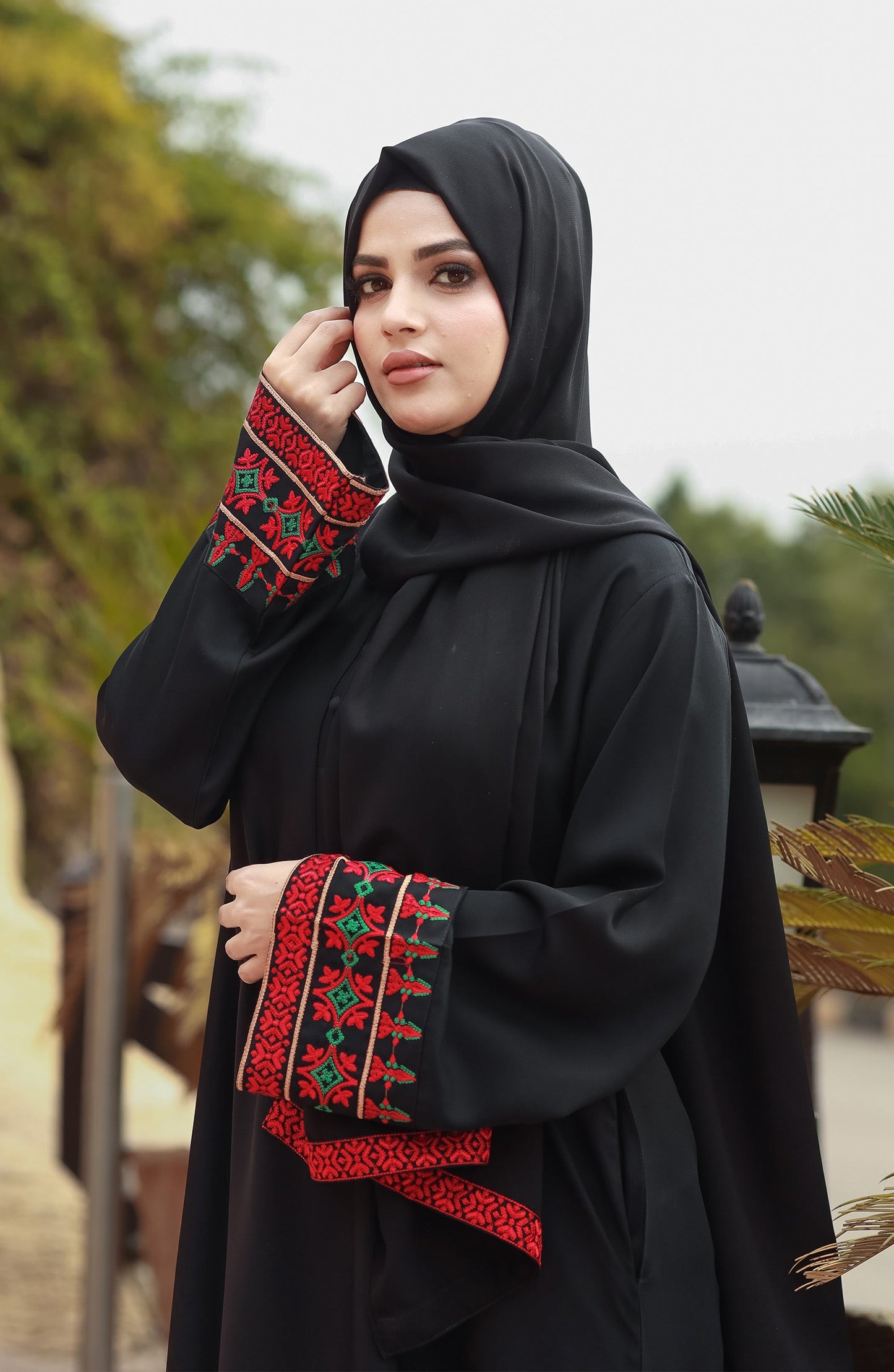 Black Noir Abaya