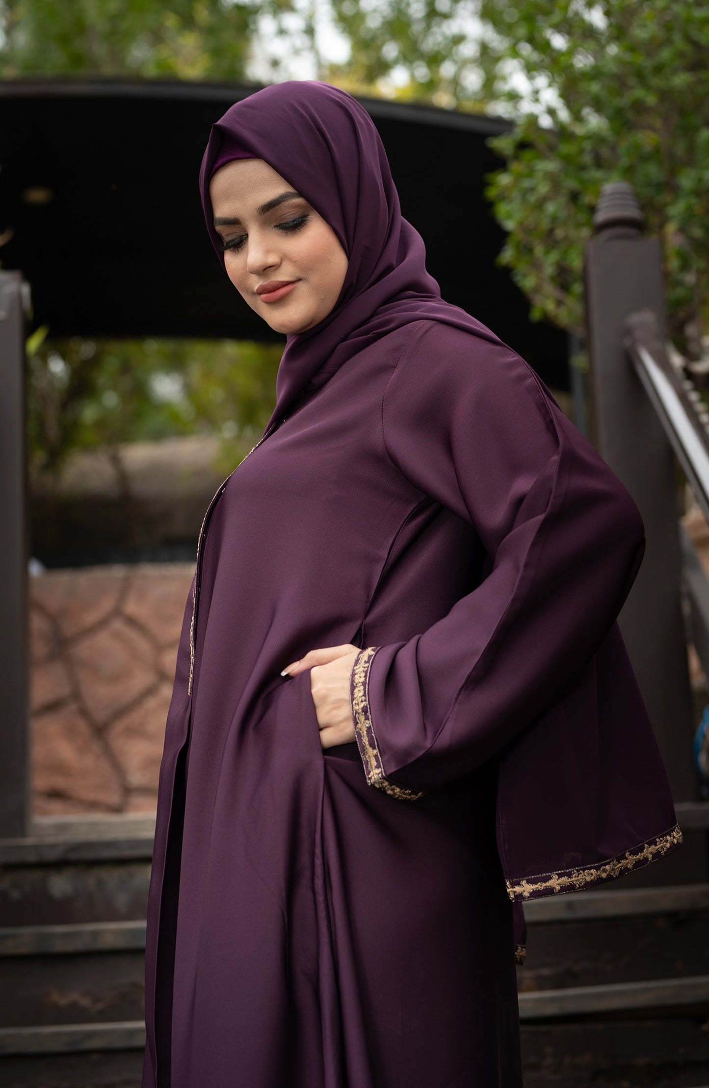 Raisin Purple Abaya