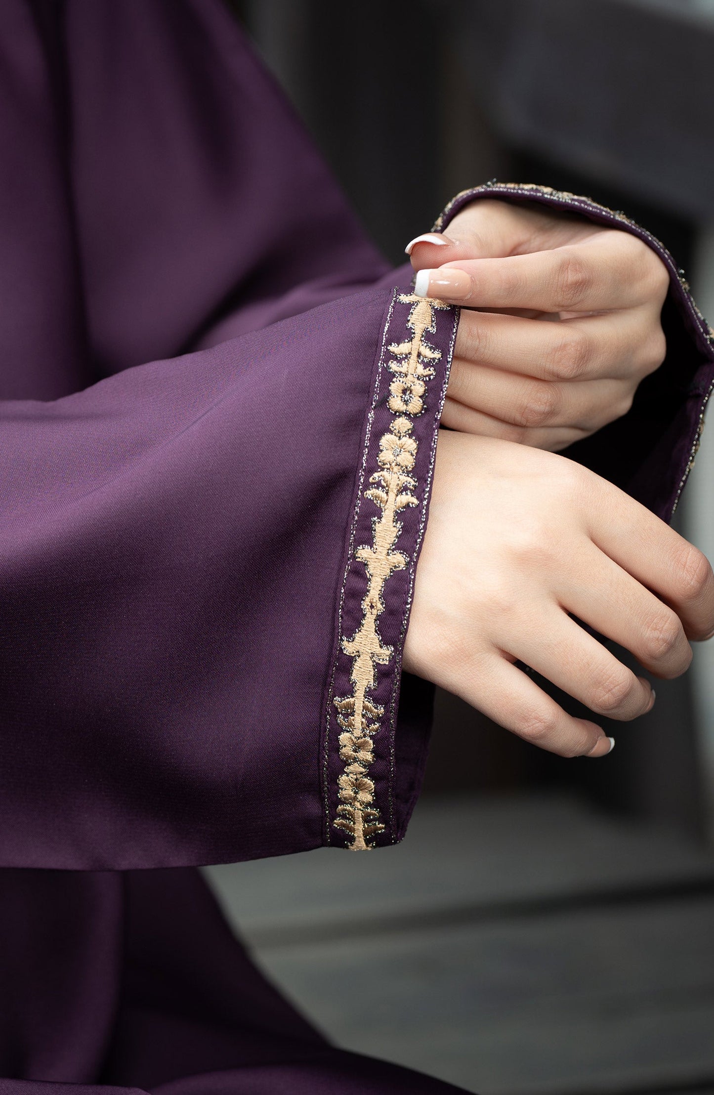 Raisin Purple Abaya