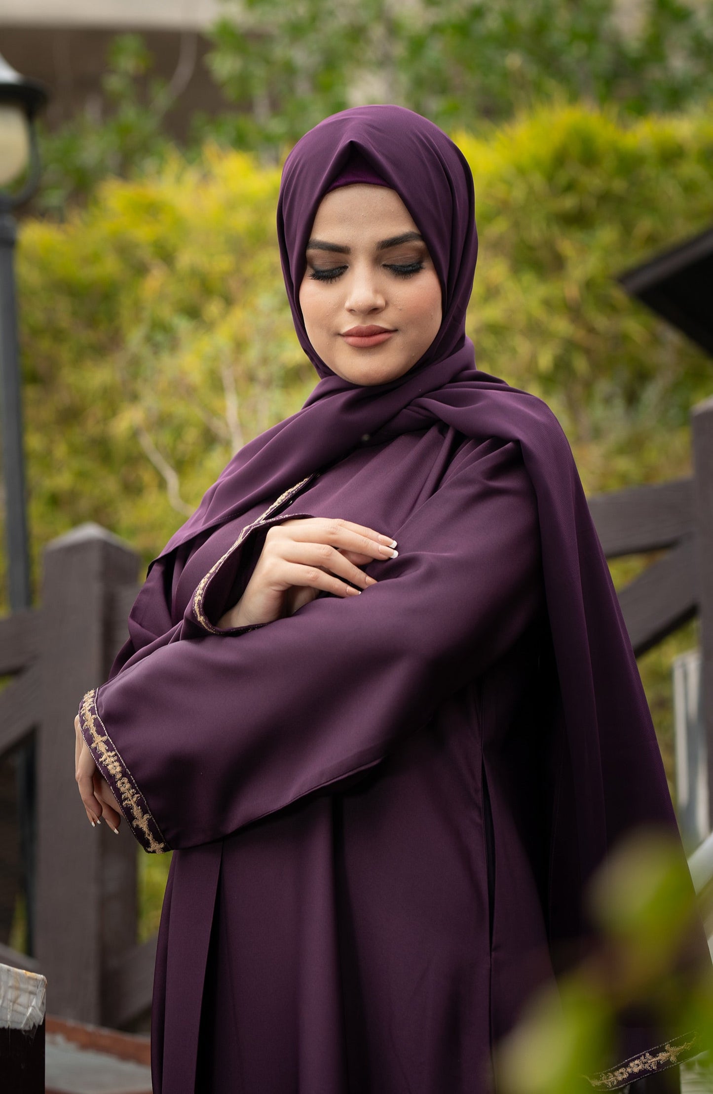 Raisin Purple Abaya