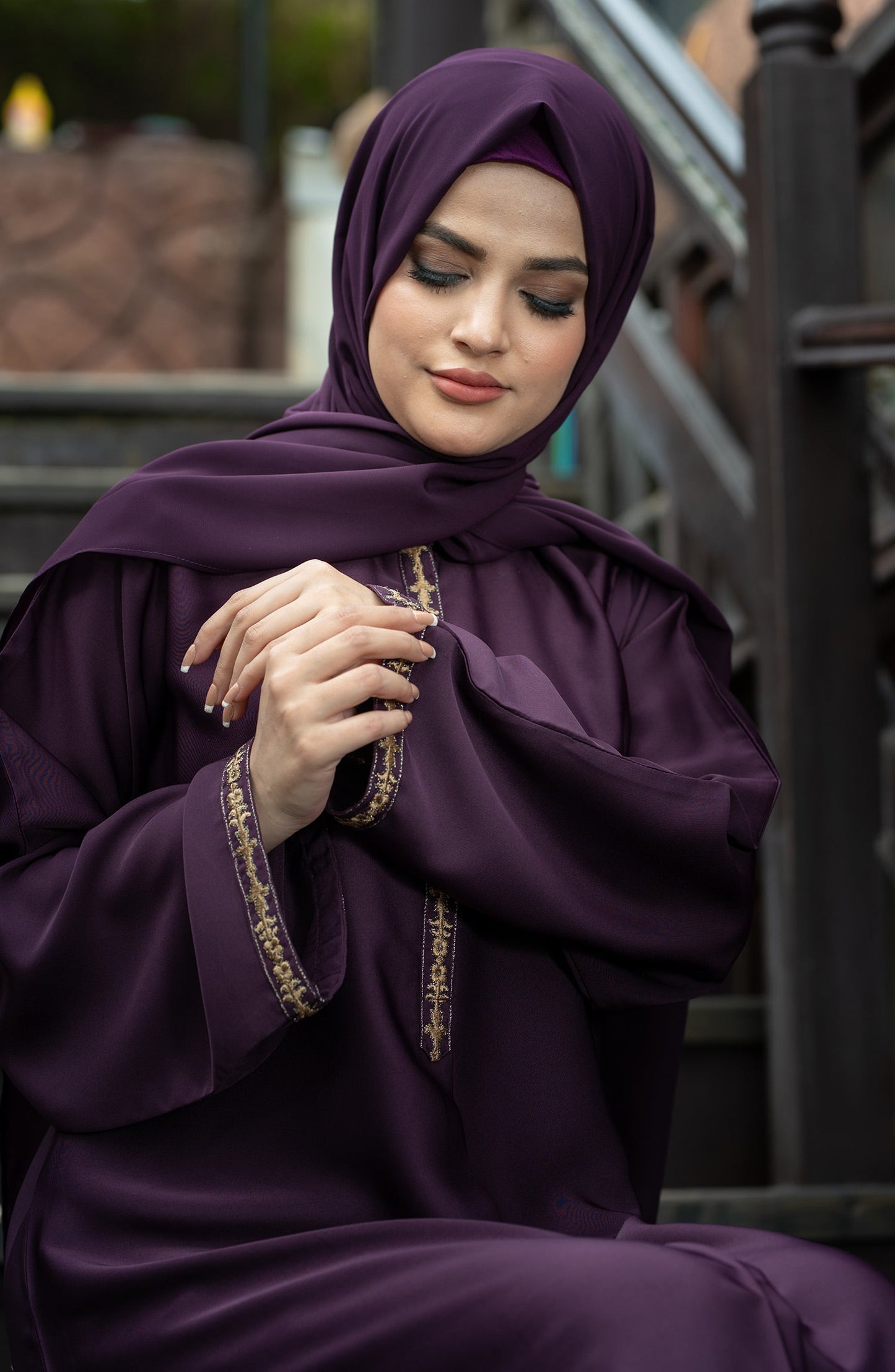 Raisin Purple Abaya